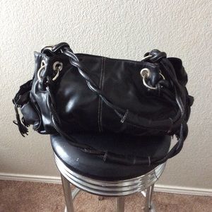 Black shoulder bag